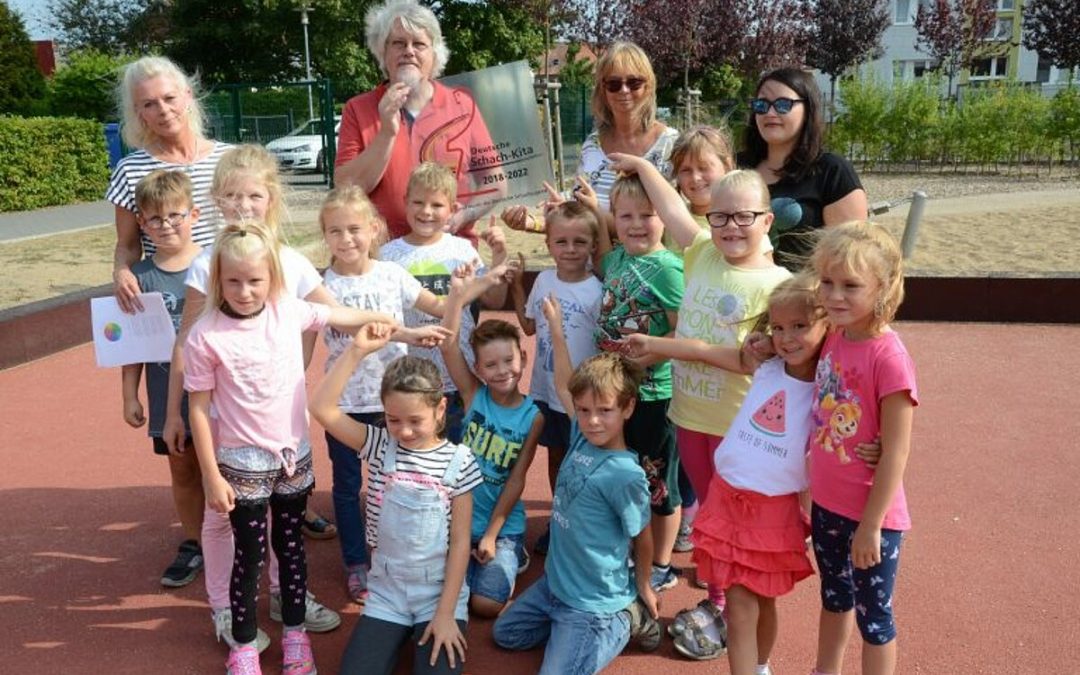 Auszeichnung Deutsche Schach-Kita an Kita Farbenspiel in Tangermünde